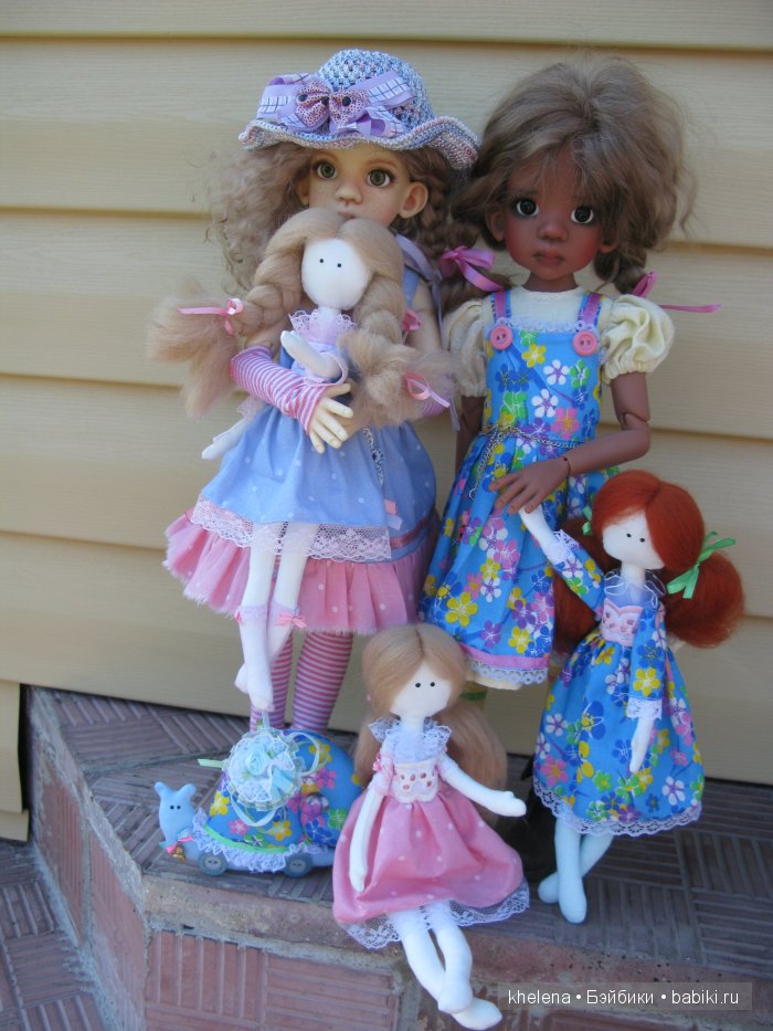 Бесконечно Живая Девочка и её кукла