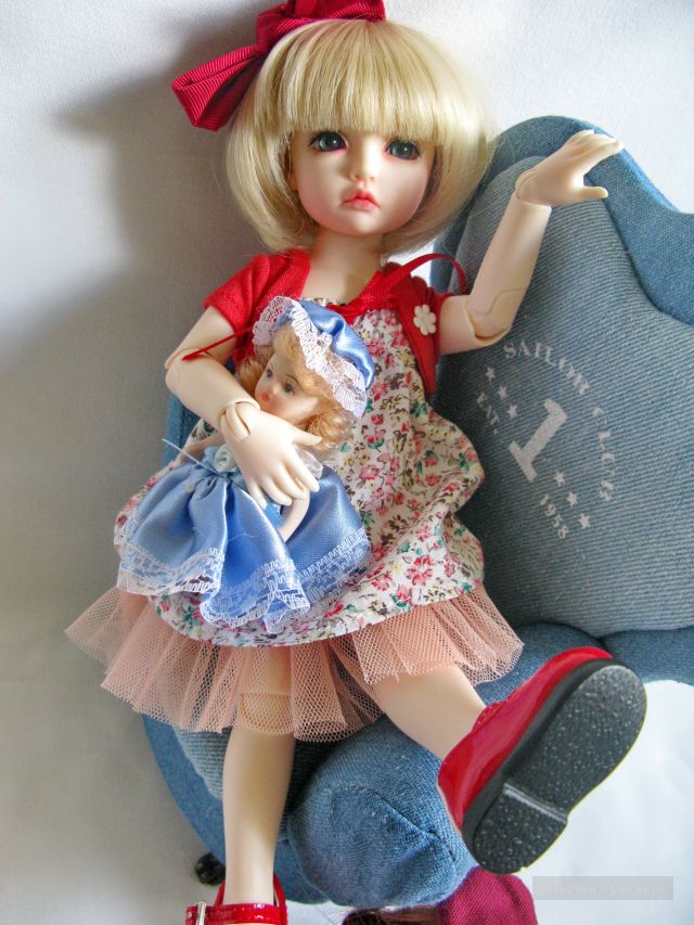 Две сестрички-невелички, или как Бонька и Элька играют в куклы | Бэйбики Две сестрички-невелички, или как Бонька и Элька играют в куклы