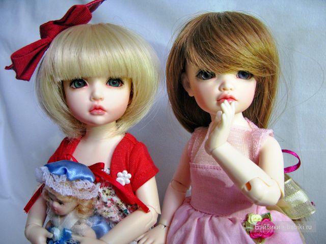 Две сестрички-невелички, или как Бонька и Элька играют в куклы | Бэйбики Две сестрички-невелички, или как Бонька и Элька играют в куклы