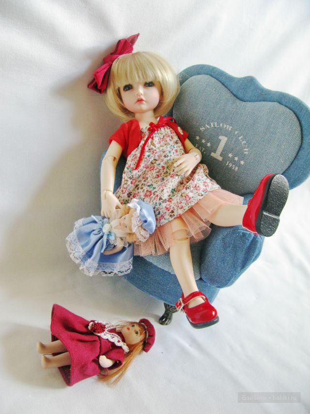 Две сестрички-невелички, или как Бонька и Элька играют в куклы | Бэйбики Две сестрички-невелички, или как Бонька и Элька играют в куклы