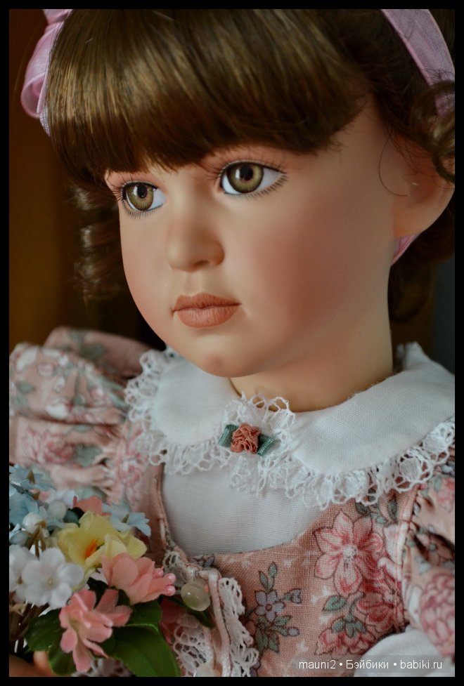 Хорошая девочка Эшли. Фарфоровая кукла Pamela Phillips