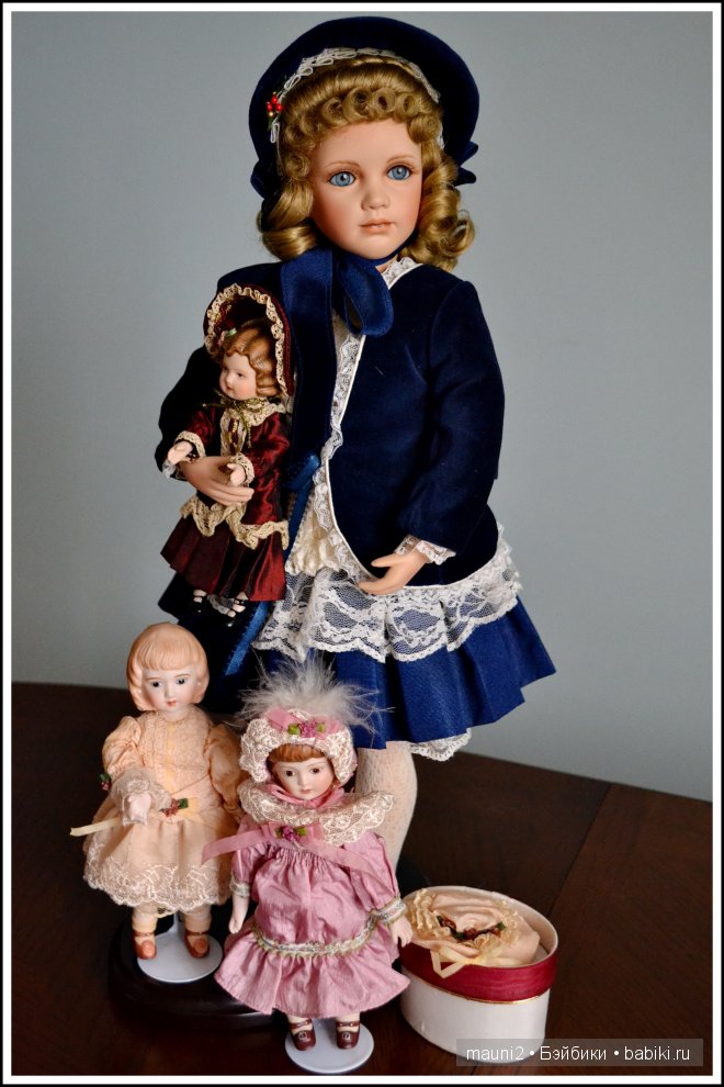 Николь и ее куклы. Из фарфора