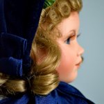 Николь и ее куклы. Из фарфора