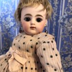 Очень красивая антикварная кукла Франсуа  Готье. .
