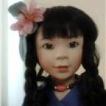 Море позитива, кукла из фарфора Kali от Joan Ibarolle для Ashton-Drake Galleries