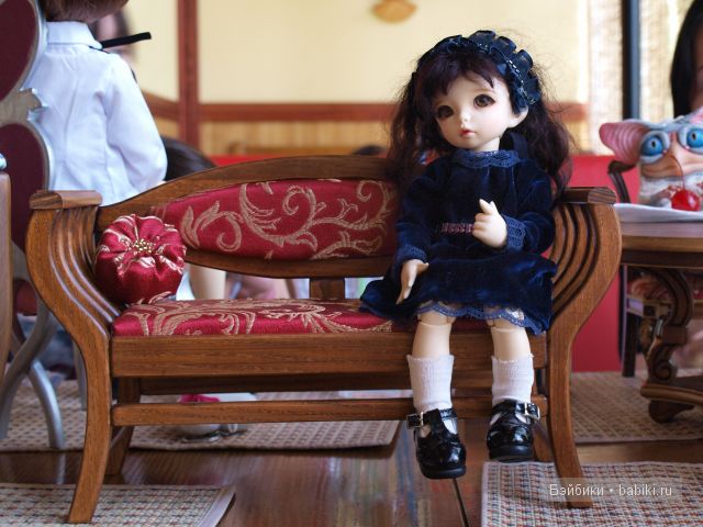 Armati - мебель для кукол, диван для бжд.