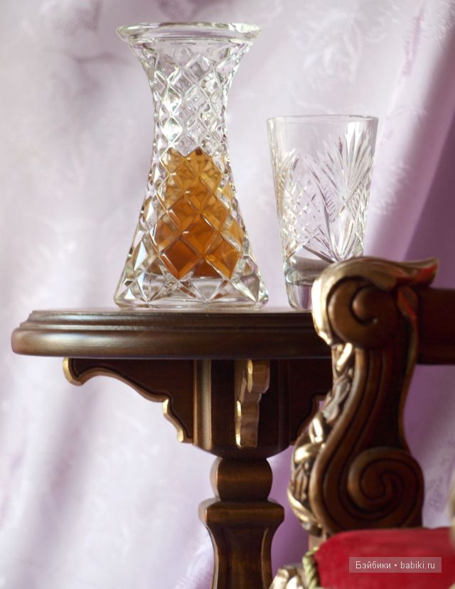 Трон и столик для БЖД 70+, мебель на заказ, Armati-мебель для кукол.