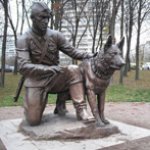 Памятники собакам в разных странах