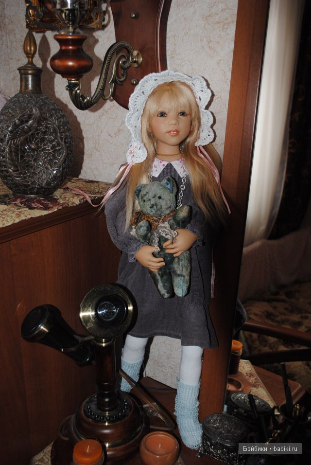 Эвелина спешит на День Рождения