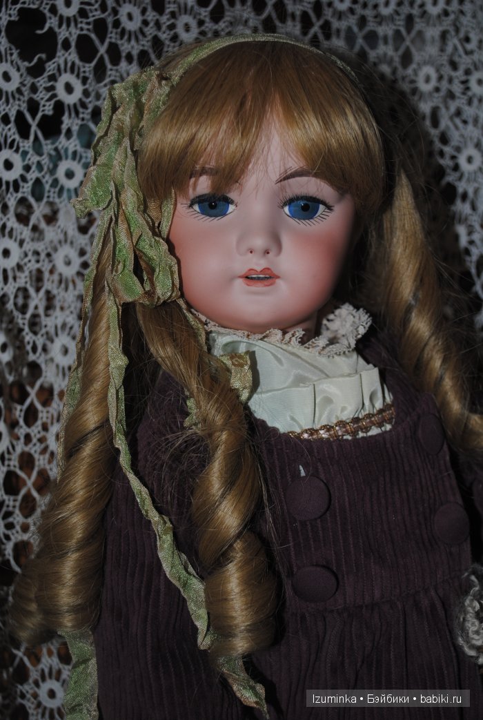 Реплика старинной куклы
