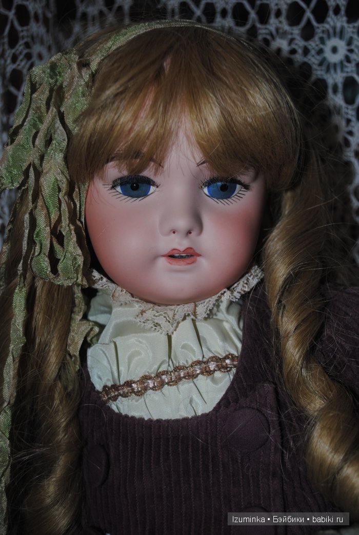 Реплика старинной куклы