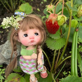 Первая ягодка 🍓 - моя