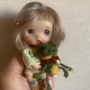 Малышка с Лягушонком