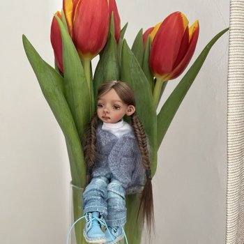 С праздником Весны 🌿🌷, девочки