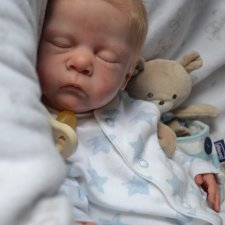 Пипчик родился и спешит к самой лучшей маме на свете