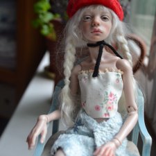 Птичка ,встречает лето! Тепло, вспомнилась Испания, Италия и маскарады