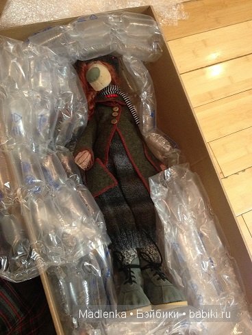 Рыжулька в коробке