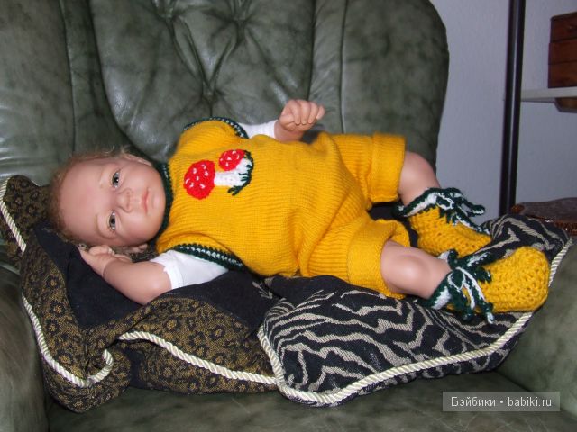 лёжа на боку