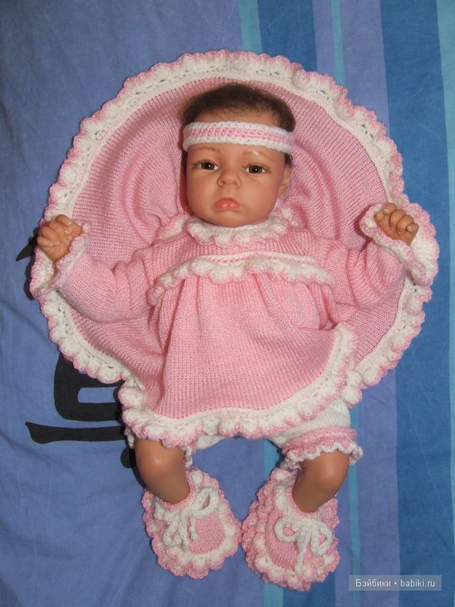 розовое платье