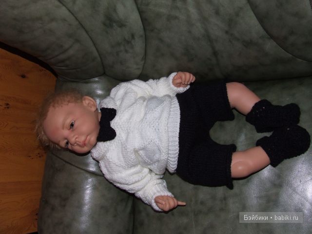 малыш и бабочка