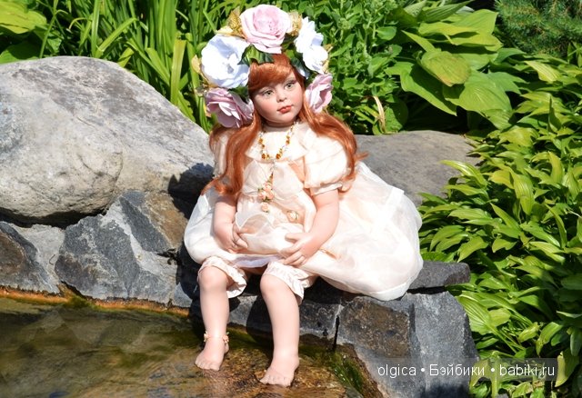 Зеленоглазая нимфа Аллюра от Фейзах Спанос, прогулка в Межигорье (фото 7)