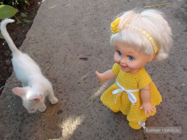 Примеряем новый наряд — Одежда и обувь для кукол своими руками: фото (фото 9)