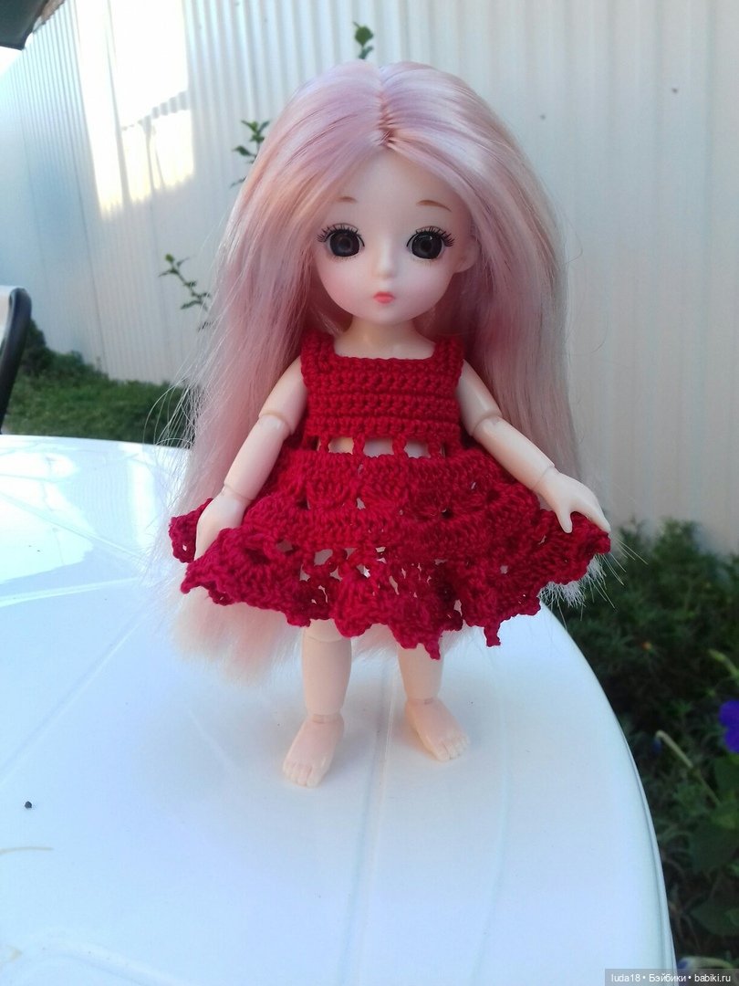 Зойка не устает модничать