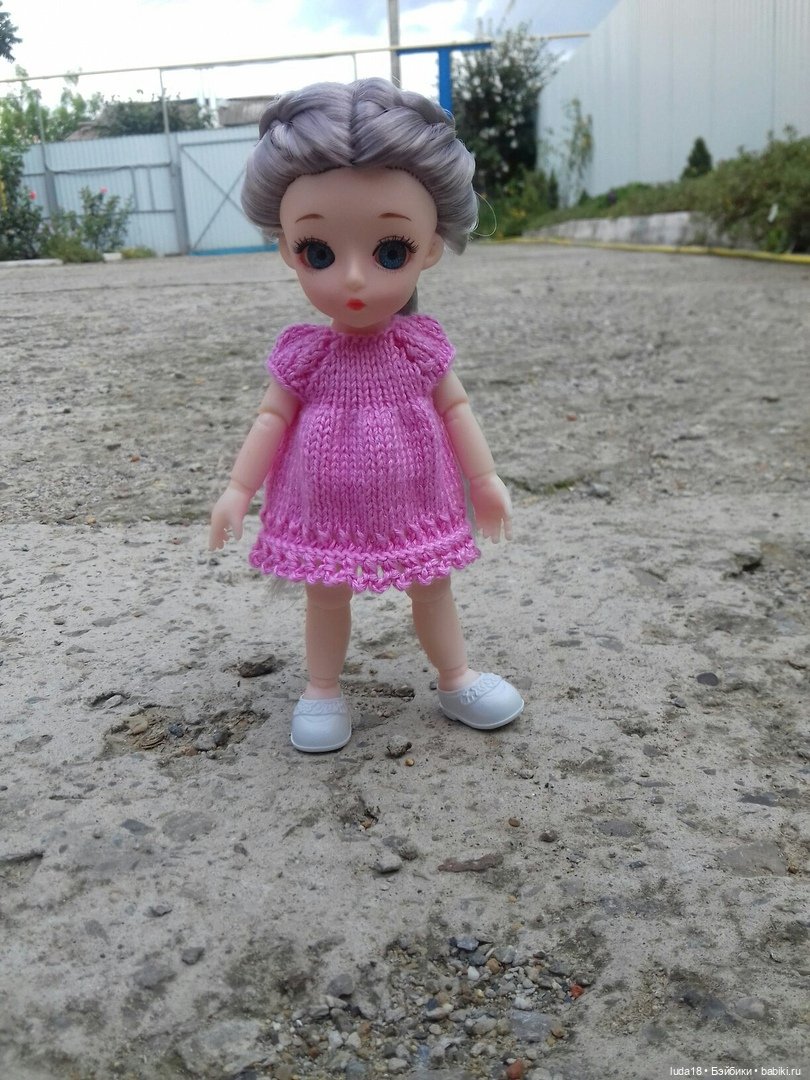 Зойка не устает модничать