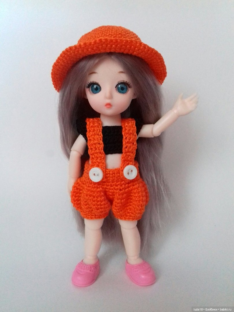 Зойка не устает модничать