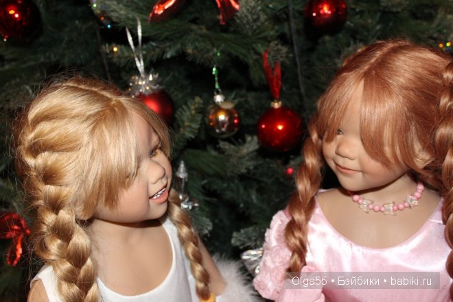 Наконец то мои Химочки собрались у Новогодней ёлки