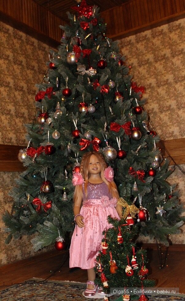 Наконец то мои Химочки собрались у Новогодней ёлки