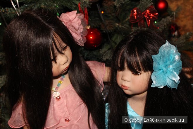 Наконец то мои Химочки собрались у Новогодней ёлки