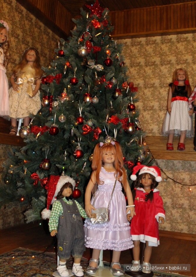 Наконец то мои Химочки собрались у Новогодней ёлки