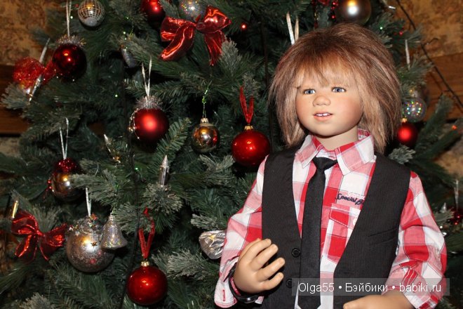 Наконец то мои Химочки собрались у Новогодней ёлки