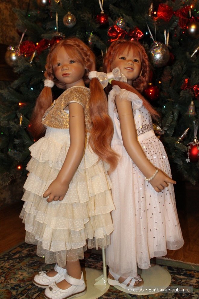 Наконец то мои Химочки собрались у Новогодней ёлки