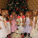 Наконец то мои  Химочки собрались у Новогодней ёлки!