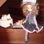 Лайла от Kaye Wiggs наряжается