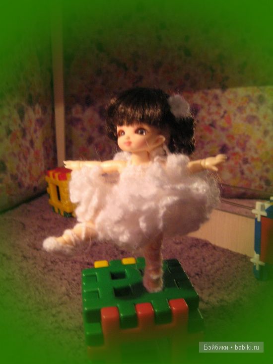 Не успела Эмерелль приехать - и сразу на танцы | Бэйбики Не успела Эмерелль приехать - и сразу на танцы