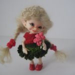 Заплели девчонки косы...