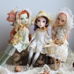 Антикварные  кружева  на куклах  Монстр Хай