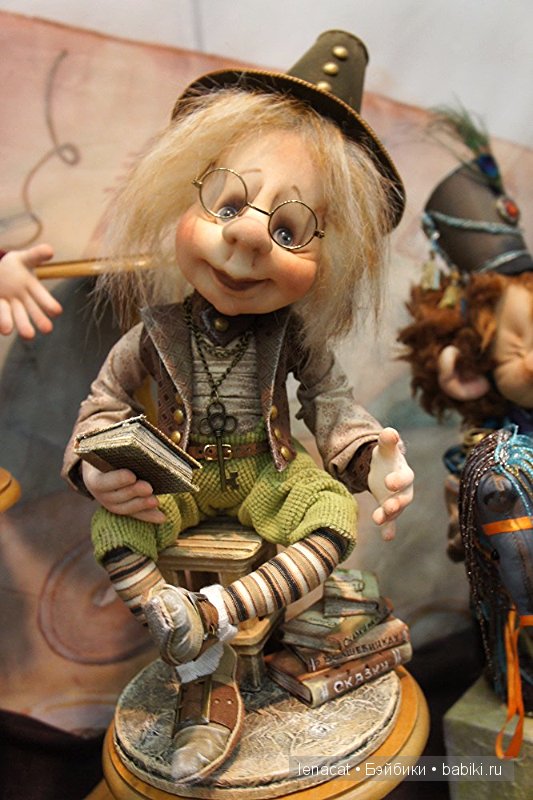 Выставка на Тишинке 5 марта 2016 года.