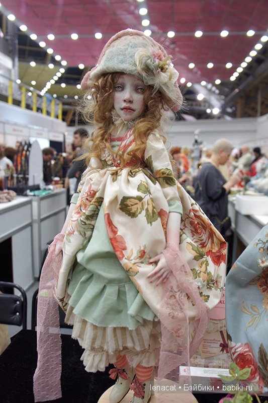 Выставка на Тишинке 5 марта 2016 года.