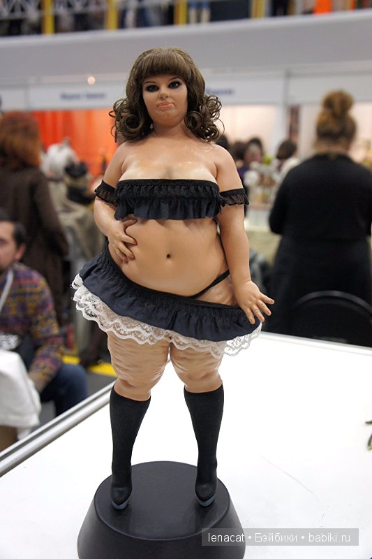 Выставка на Тишинке 5 марта 2016 года.