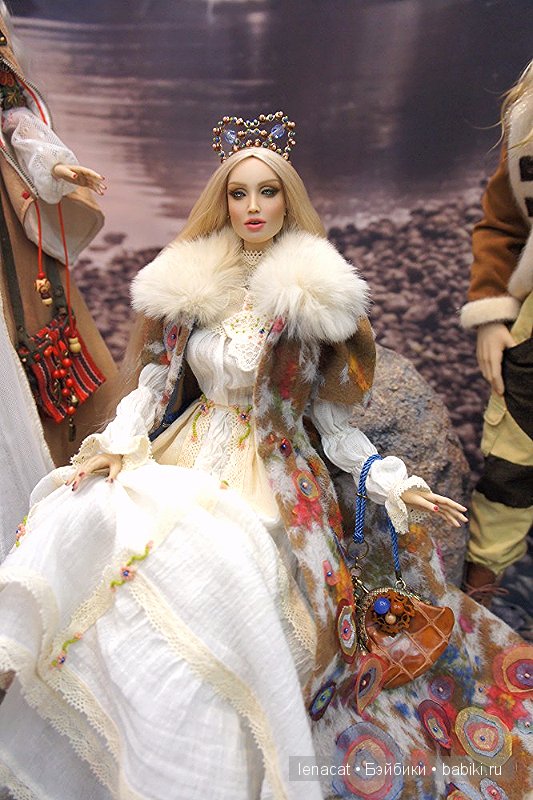 Выставка на Тишинке 5 марта 2016 года.