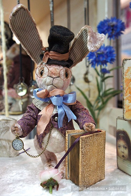 Выставка на Тишинке 5 марта 2016 года.