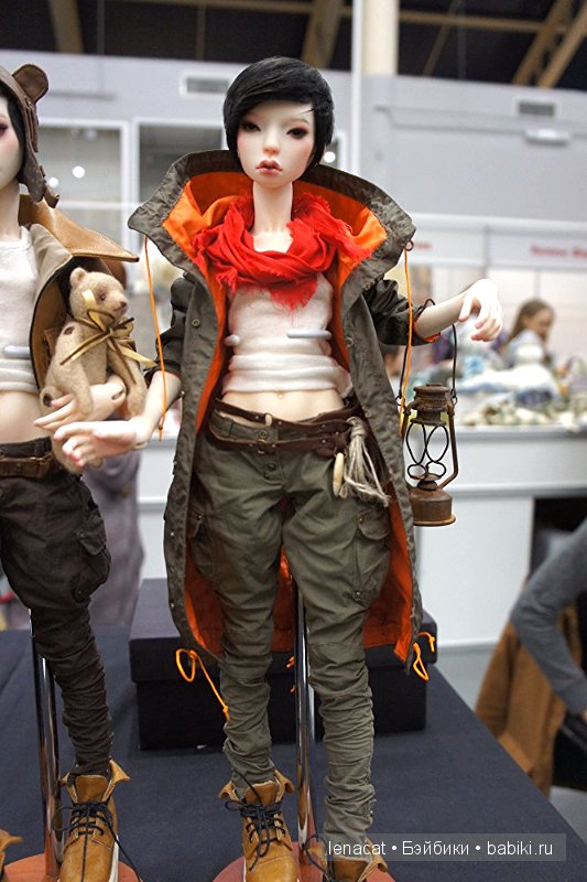 Выставка на Тишинке 5 марта 2016 года.