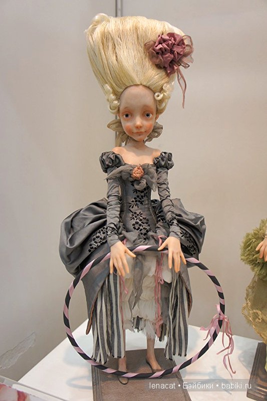 Выставка на Тишинке 5 марта 2016 года.