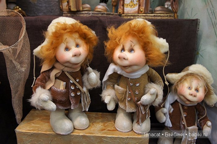 Выставка на Тишинке 5 марта 2016 года.