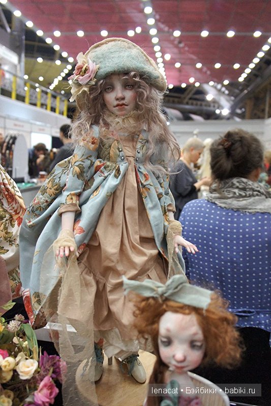 Выставка на Тишинке 5 марта 2016 года.