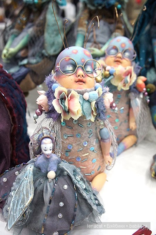 Выставка на Тишинке 5 марта 2016 года.